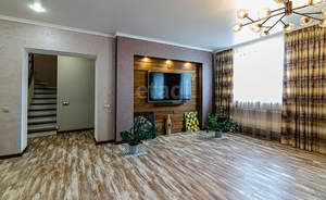 Дом 286м&sup2;, 2-этажный, участок 3 сот.  