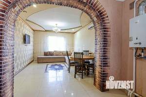 Дом 216м&sup2;, 2-этажный, участок 8 сот.  