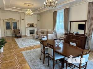 Дом 576м&sup2;, 2-этажный, участок 7 сот.  