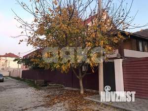 Дом 231м&sup2;, 3-этажный, участок 8 сот.  