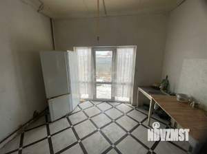 Дом 100м&sup2;, 2-этажный, участок 4 сот.  