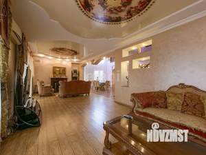 Дом 434м&sup2;, 2-этажный, участок 11 сот.  