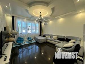 Дом 170м&sup2;, 2-этажный, участок 4 сот.  