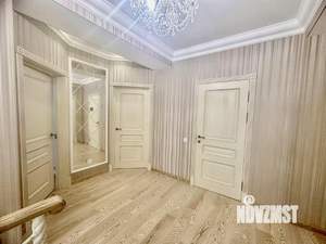 Дом 475м&sup2;, 2-этажный, участок 10 сот.  