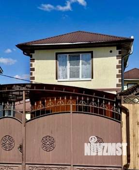 Дом 101м&sup2;, 2-этажный, участок 3 сот.  