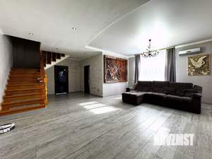 Дом 150м&sup2;, 2-этажный, участок 3 сот.  