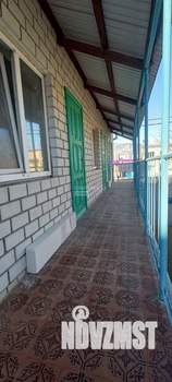 Дом 100м&sup2;, 2-этажный, участок 3 сот.  