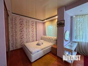 Дом 216м², 3-этажный, участок 9 сот.  