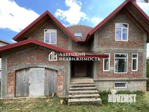 Дом 350м&sup2;, 3-этажный, участок 10 сот.  