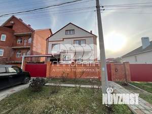 Дом 329м&sup2;, 2-этажный, участок 10 сот.  