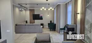 Дом 170м&sup2;, 2-этажный, участок 4 сот.  