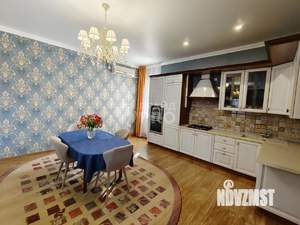 Дом 215м², 2-этажный, участок 9 сот.  