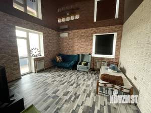 Дом 400м², 3-этажный, участок 10 сот.  