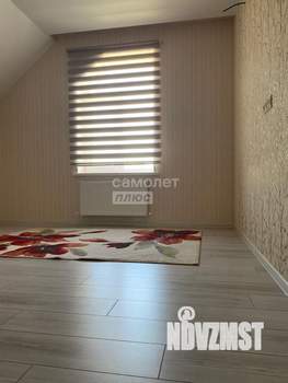 Коттедж 200м², 2-этажный, участок 5 сот.  