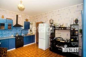 Дом 201м&sup2;, 2-этажный, участок 3 сот.  