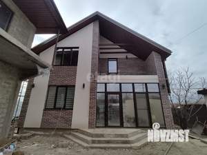 Дом 200м&sup2;, 2-этажный, участок 6 сот.  