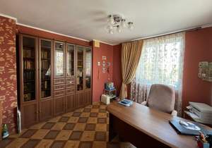 Дом 556м², 3-этажный, участок 5 сот.  