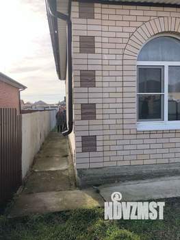 Дом 80м&sup2;, 2-этажный, участок 4 сот.  