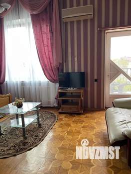 Дом 800м², 4-этажный, участок 7 сот.  