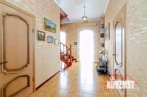 Дом 206м², 3-этажный, участок 5 сот.  