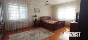 Дом 373м&sup2;, 2-этажный, участок 10 сот.  