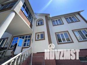 Дом 750м², 2-этажный, участок 8 сот.  