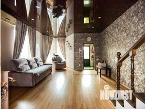 Дом 101м&sup2;, 2-этажный, участок 3 сот.  