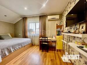 Дом 301м², 3-этажный, участок 8 сот.  