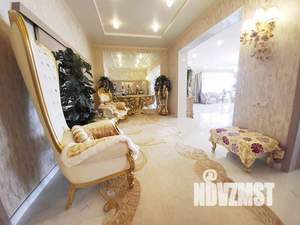 Коттедж 400м², 5-этажный, участок 14 сот.  