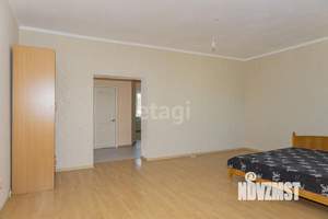 Дом 233м², 3-этажный, участок 4 сот.  