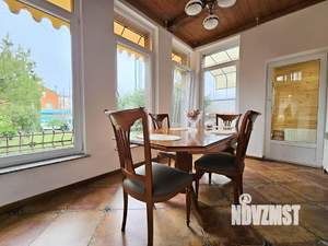 Дом 253м², 2-этажный, участок 6 сот.  