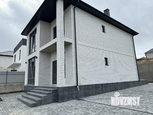 Дом 180м², 2-этажный, участок 5 сот.  