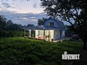 Дом 60м&sup2;, 2-этажный, участок 5 сот.  