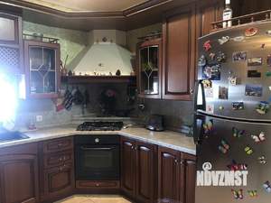 Дом 353м&sup2;, 2-этажный, участок 6 сот.  