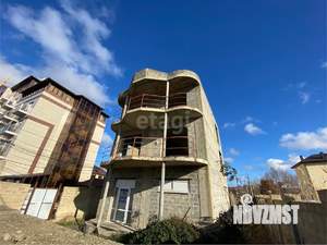 Дом 210м&sup2;, 3-этажный, участок 3 сот.  