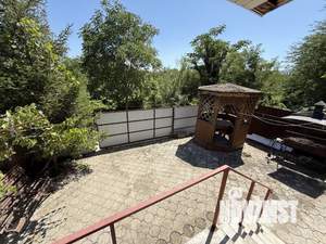 Дом 305м&sup2;, 2-этажный, участок 9 сот.  