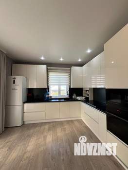 Дом 75м&sup2;, 2-этажный, участок 4 сот.  