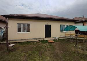 Дом 91м&sup2;, 2-этажный, участок 4 сот.  