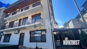 Дом 515м&sup2;, 3-этажный, участок 5 сот.  