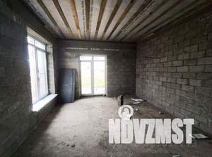 Дом 97м², 2-этажный, участок 5 сот.  