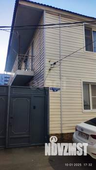 Дом 145м&sup2;, 2-этажный, участок 3 сот.  