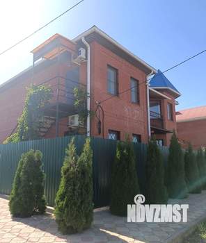 Дом 213м&sup2;, 2-этажный, участок 10 сот.  