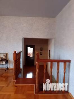 Дом 267м&sup2;, 2-этажный, участок 9 сот.  