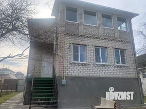 Дом 235м&sup2;, 2-этажный, участок 7 сот.  