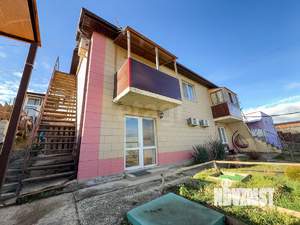 Дом 255м&sup2;, 3-этажный, участок 6 сот.  