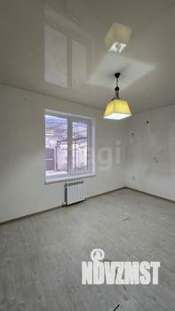 Дом 175м&sup2;, 2-этажный, участок 4 сот.  