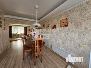 Коттедж 280м&sup2;, 3-этажный, участок 12 сот.  