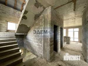 Дом 288м², 3-этажный, участок 7 сот.  