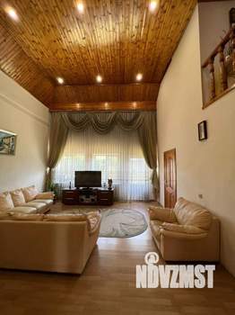 Дом 175м&sup2;, 2-этажный, участок 5 сот.  