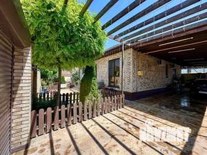 Дом 130м&sup2;, 2-этажный, участок 4 сот.  